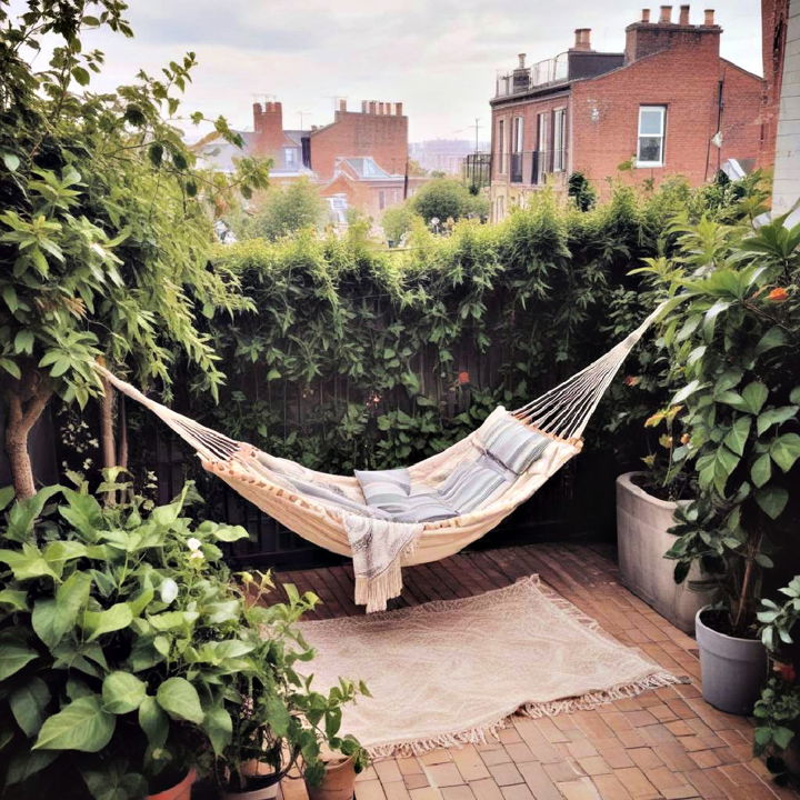 rooftop hammock area