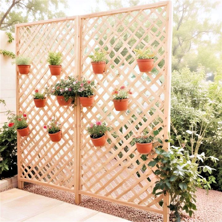 wooden lattice screens