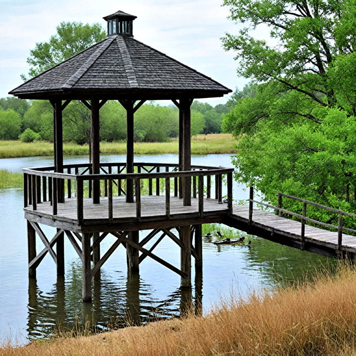 observation deck for duck pond