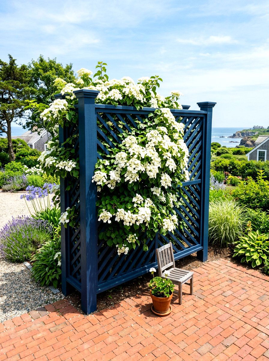 30 Trellis Privacy Ideas to Create Cozy, Green Privacy Zones